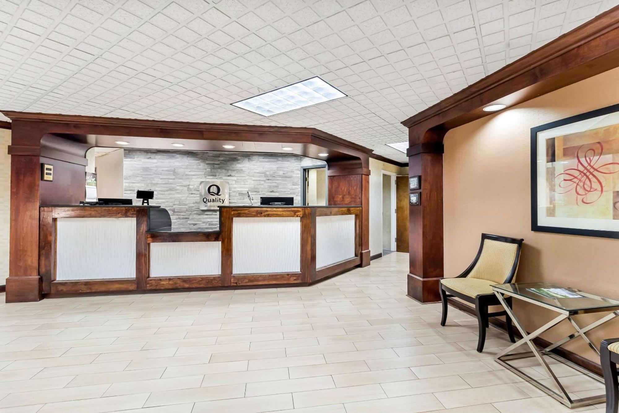 Quality Inn & Suites Florence Civic Center Exterior foto