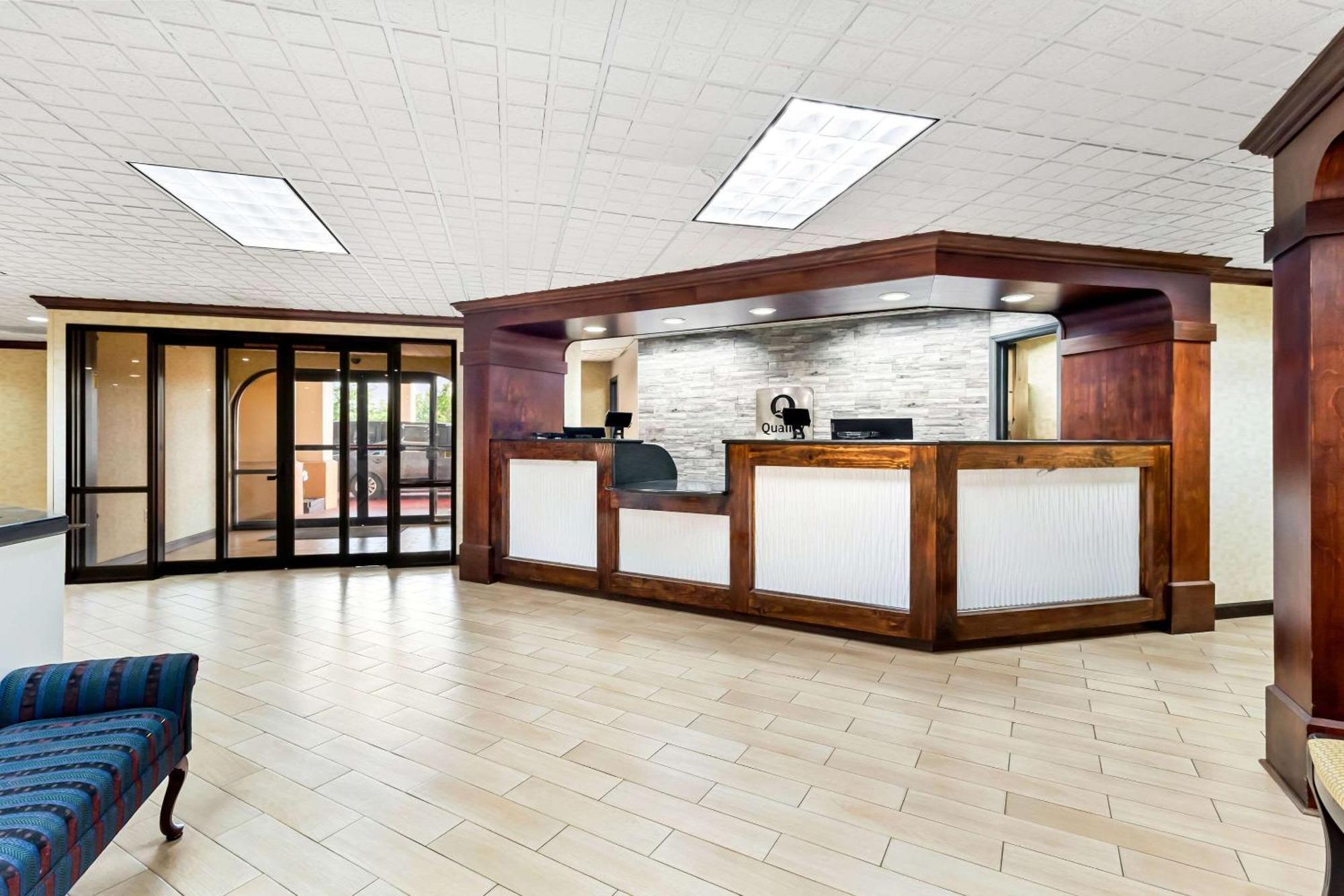 Quality Inn & Suites Florence Civic Center Exterior foto